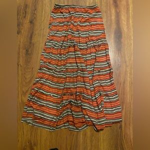 Adorable fun print skirt size S